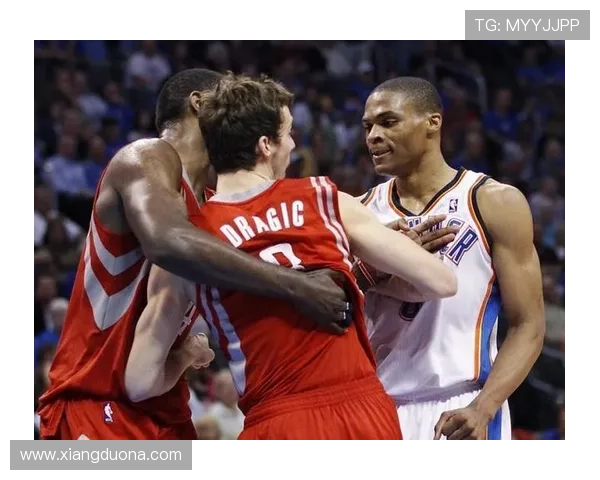 武圣称赞文班进化期待他本赛季实现场均四双的壮举